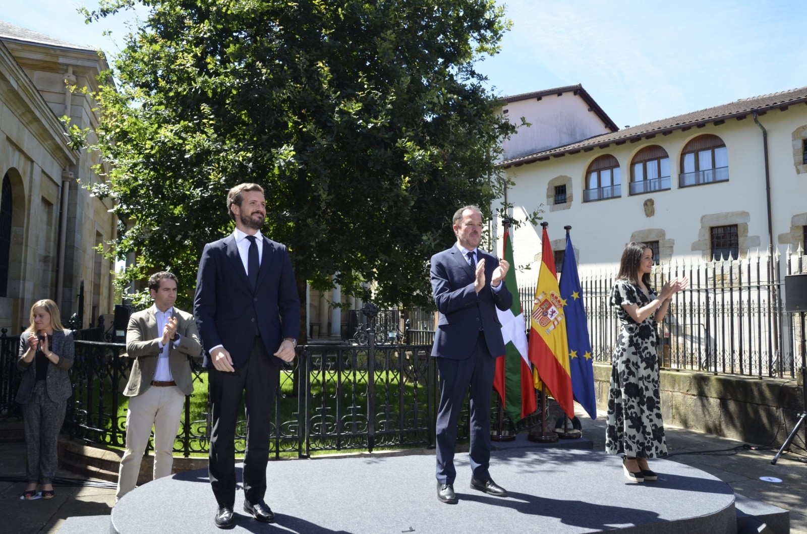 Casado Y Arrimadas Piden El Voto Para Pp Cs A Los Votantes