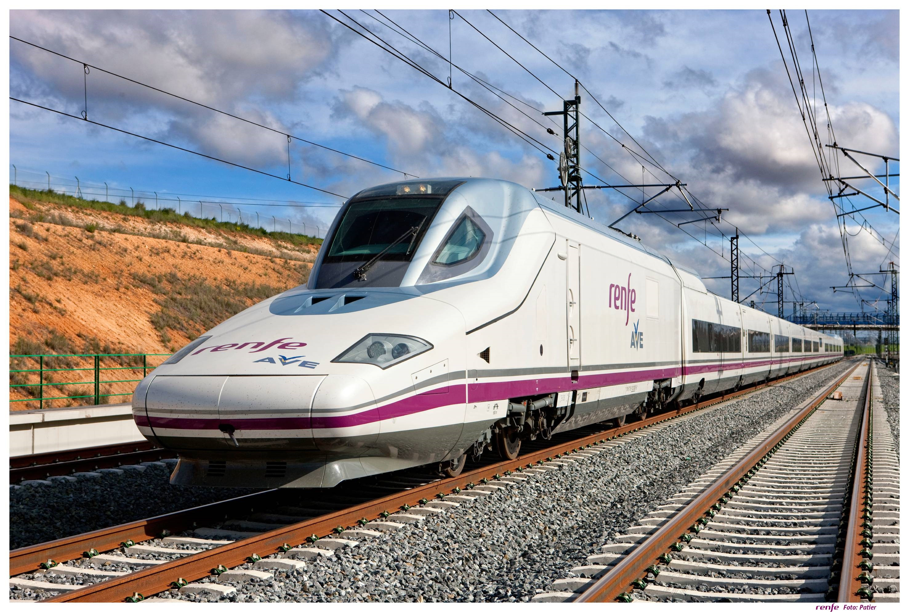 Renfe Ofrece Plazas En Alta Velocidad Y Larga Distancia A