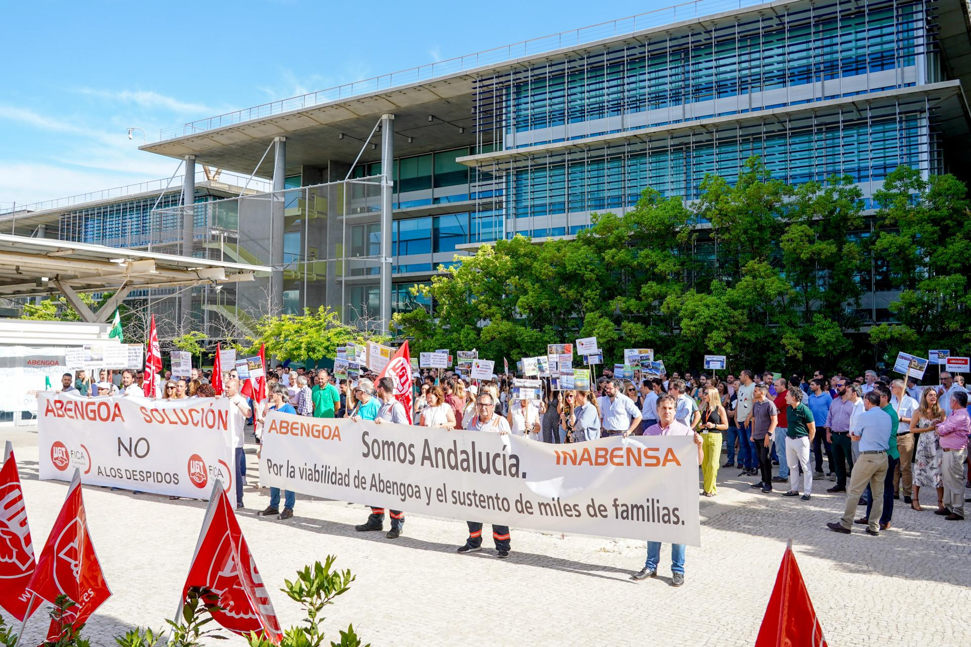 Comités De Abengoa Se Manifiestan Este Martes En Sevilla Por El Futuro ...